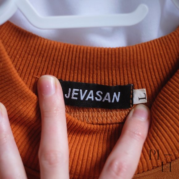 Faux suede soft crewneck tan men sweater size L - Picture 3 of 6